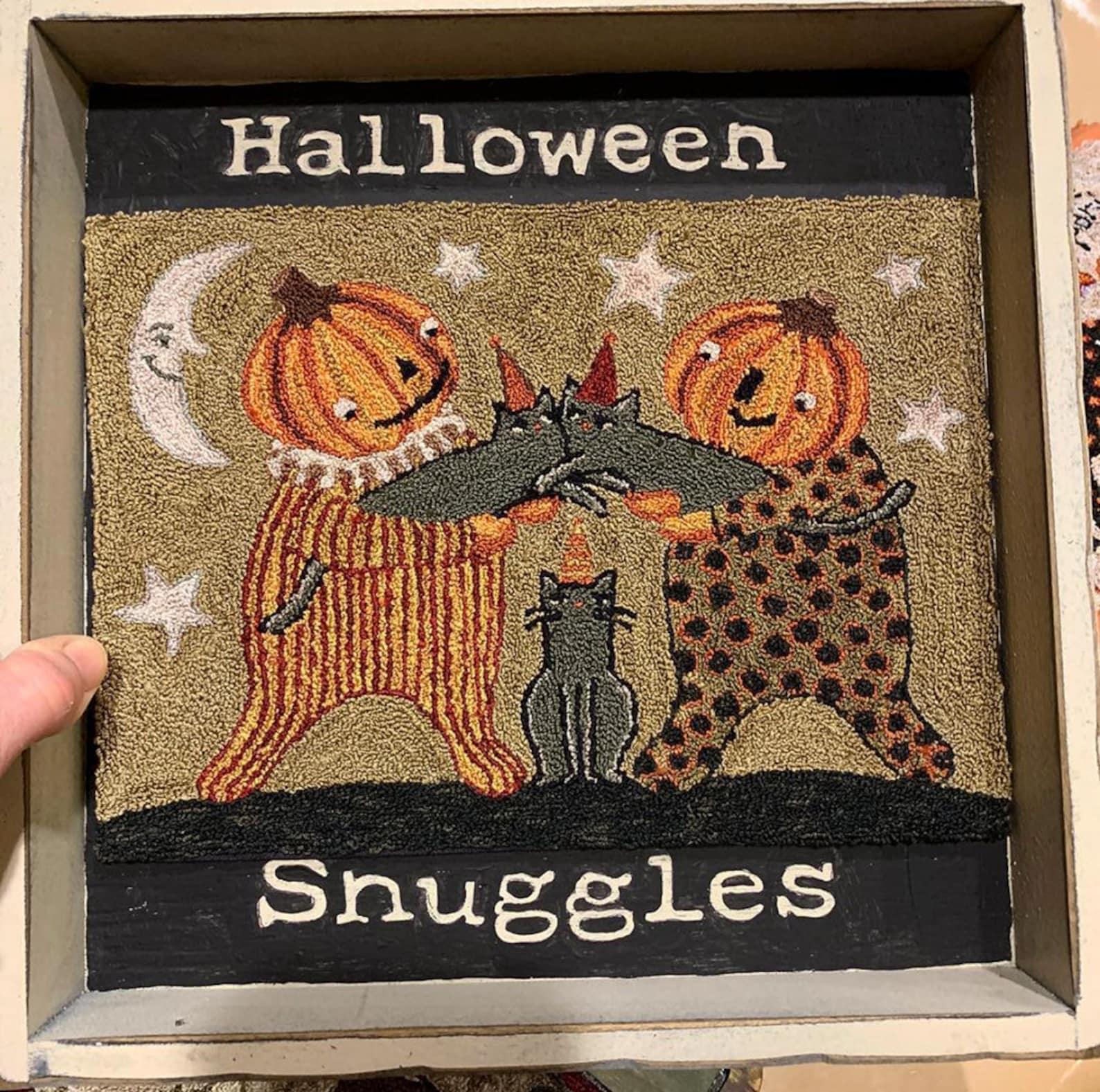 TKCW - Halloween Snuggles