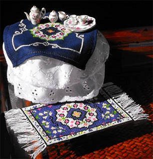 XNOH - X-100 - Miniature Table-Topper and Rug