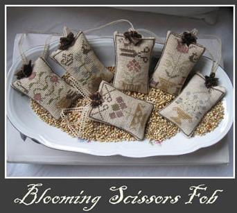 NKCR - Blooming Scissors Fob