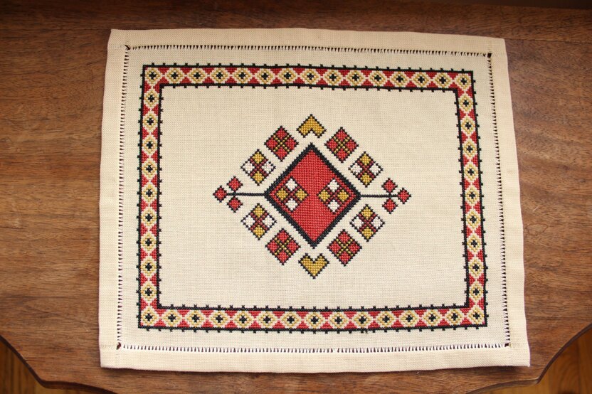 AVFE - Anatolian Argyle Table Mat - Warm Colorway