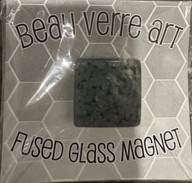 BVAR - Fused Glass Needle Minder - 25-004