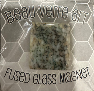 BVAR - Fused Glass Needle Minder - 25-002