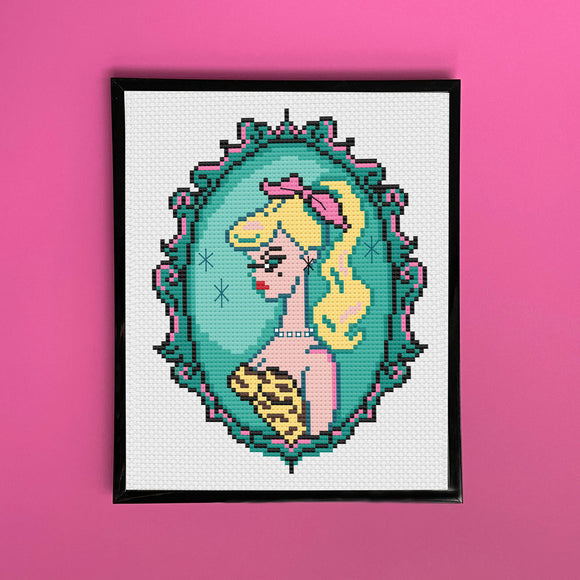 SPCL - Fluff - Cameo Doll: Brunette - Cross Stitch Kit