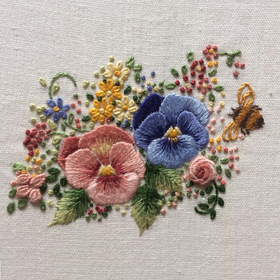 RWED - DMP4 - Pansies with Bee