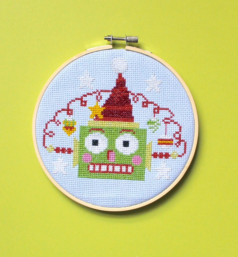 SPCL - Mary Engelbreit - Green Christmasbot - Cross-Stitch Kit
