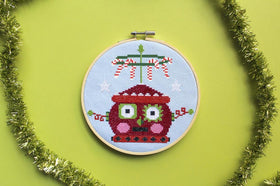 SPCL - Mary Engelbreit - Red Christmasbot - Cross-Stitch Kit