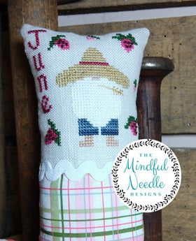 TMN - MN-018 - A Gnomey Year - 06 - June