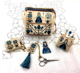 GPA - Queen Sewing Purse