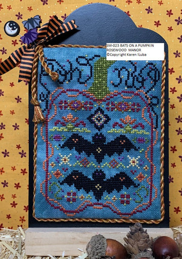 RWM - Bats On A Pumpkin - SM-023