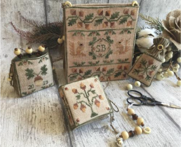 MDID - The Acorn Sewing Purse