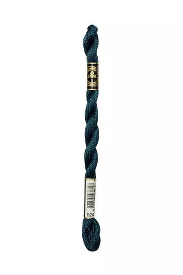 DMC - Perle #08 - 0924 - Very Dark Grey Green