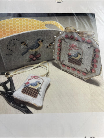 NBD - Bluebirds, Berries and Bees - NBD-000