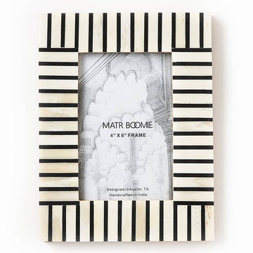 MBFT - Naysha 4x6 Black & White Picture Frame - Hand Carved