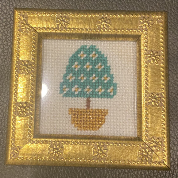 PS - Self-Finishing Needlepoint - 22-58 - Topiary