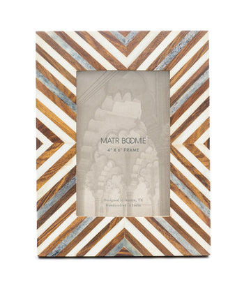 MBFT - Banka Mundi 4x6 Brown White Picture Frame - Carved Bone Wood