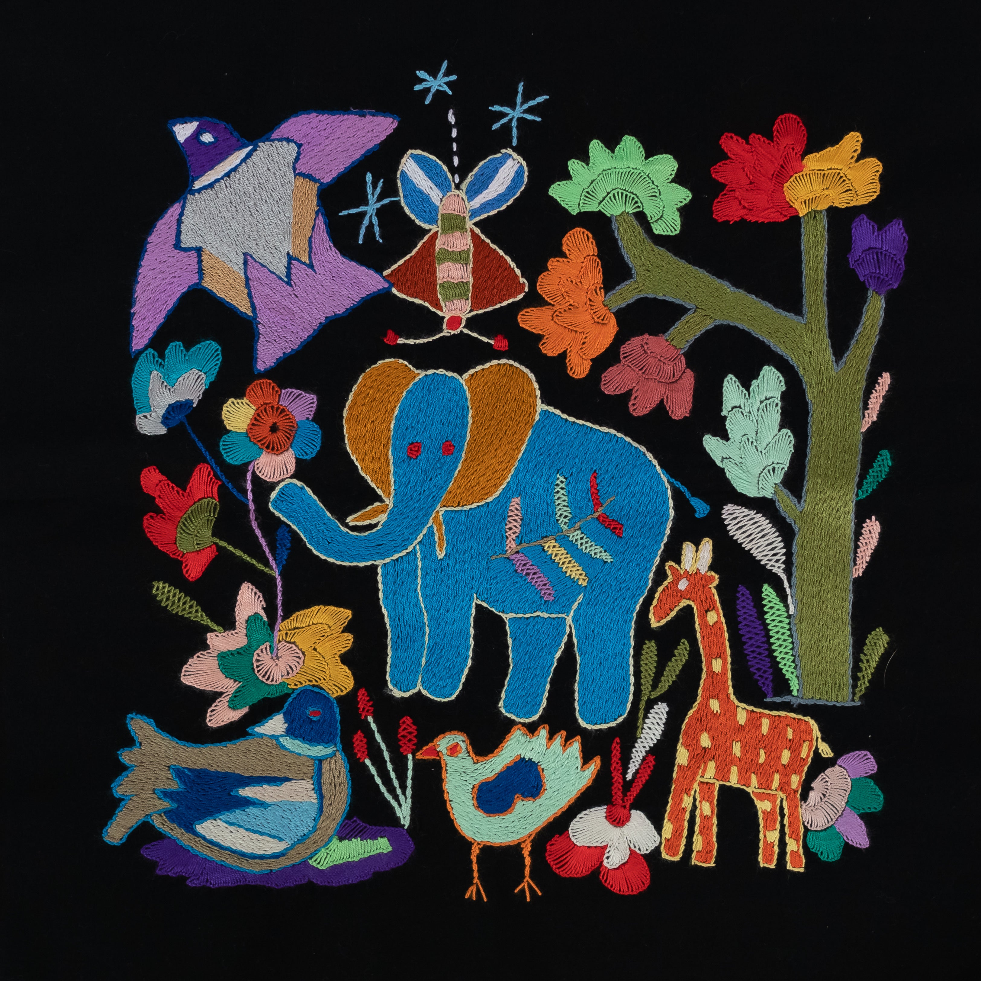 ME - Mapula Embroidered Block - 19*19 - 8059