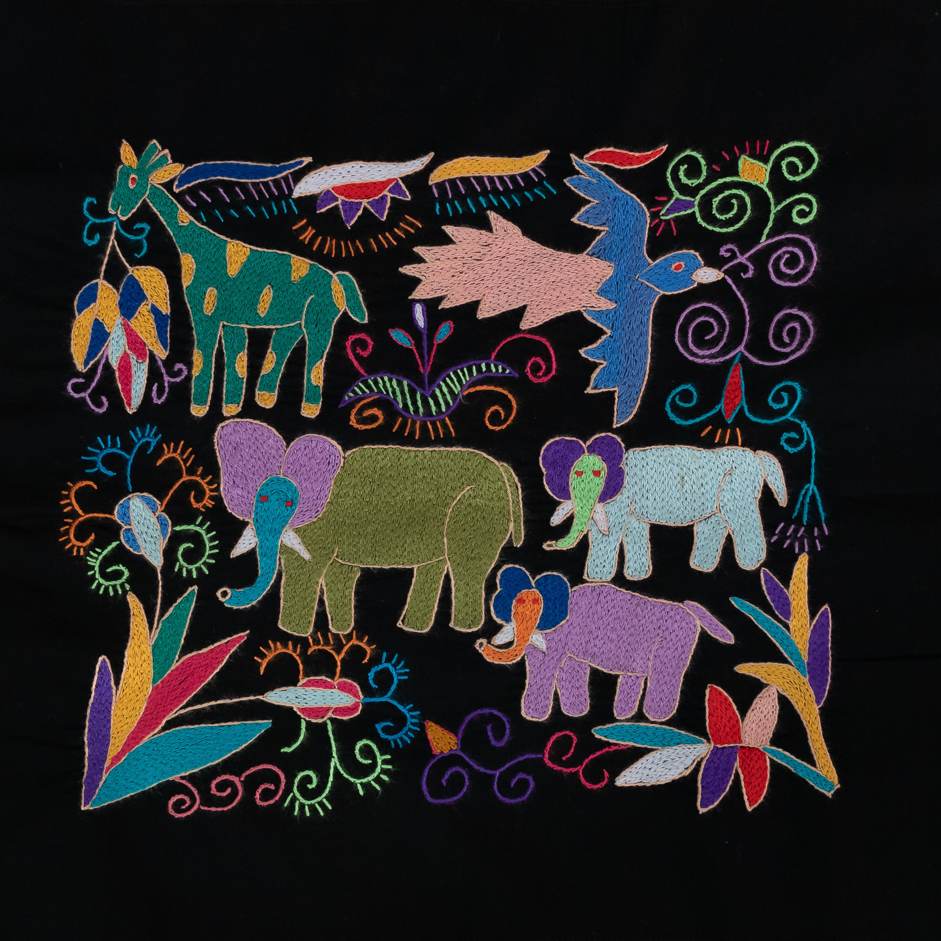 ME - Mapula Embroidered Block - 19*19 - 8074