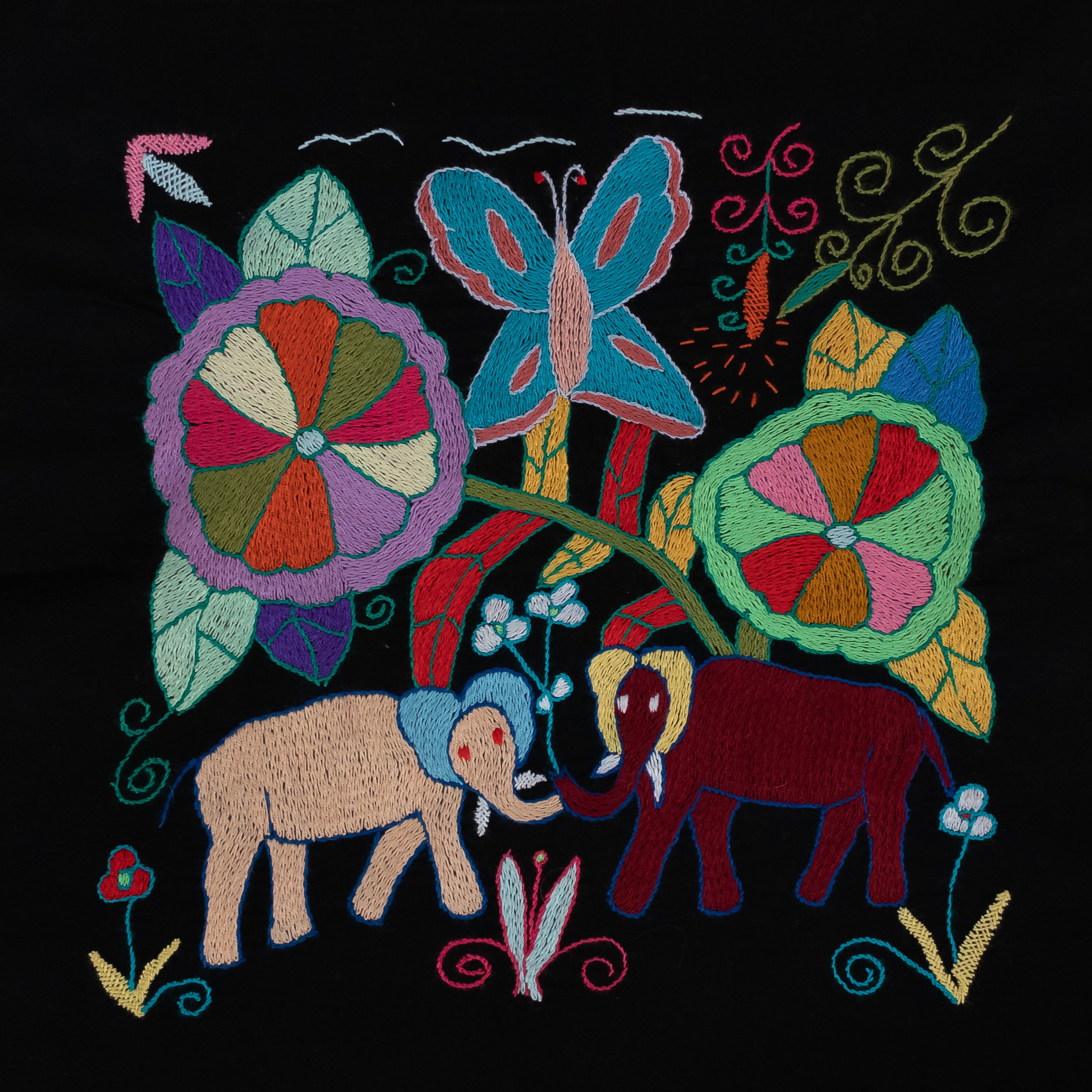 ME - Mapula Embroidered Block - 19*19 - 8086