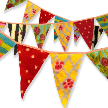GILL - Boomting Bunting Large Wet Felting Bunting Craft Kit